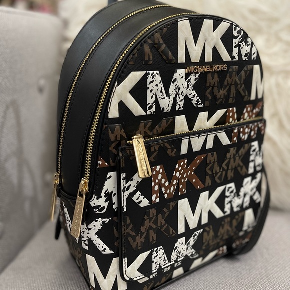 Michael Kors Adina Medium LOGO Backpack - Picture 3 of 5